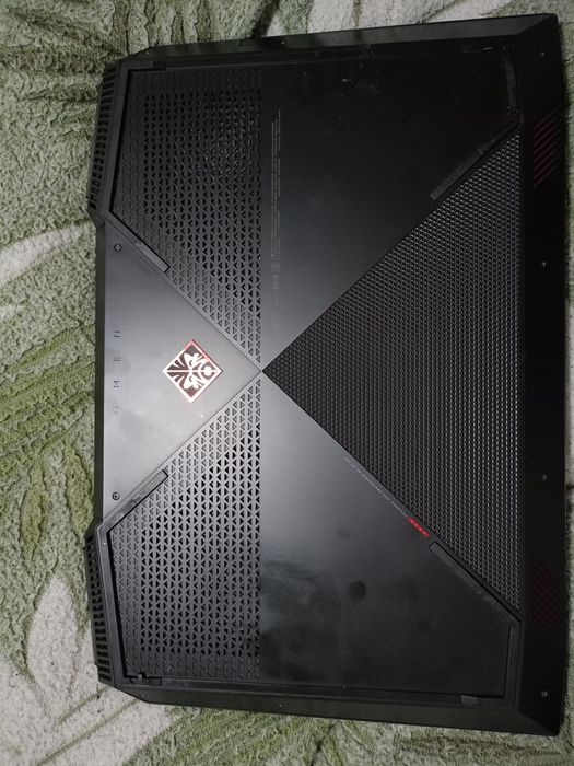 Игровой ноутбук HP Omen i7 7700 16gb rx 580 8gb