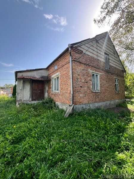 Продаж будинку з великою земельною ділянкою,село Любовичі.Без комісії!
