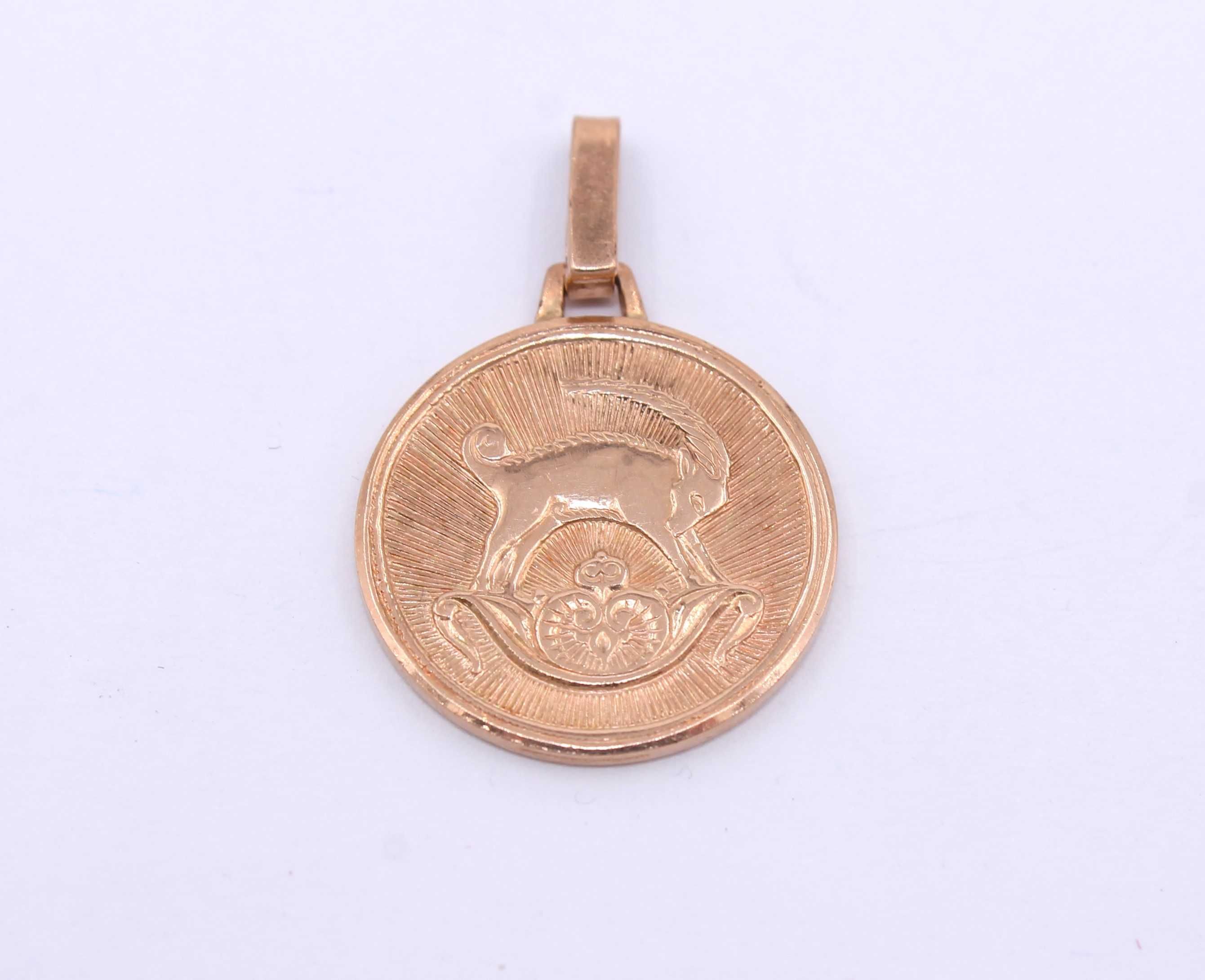 Złota zawieszka p.585/4,22g - Koziorożec