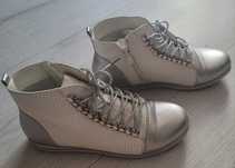 Wysokie sneakersy 39 ukryty koturn