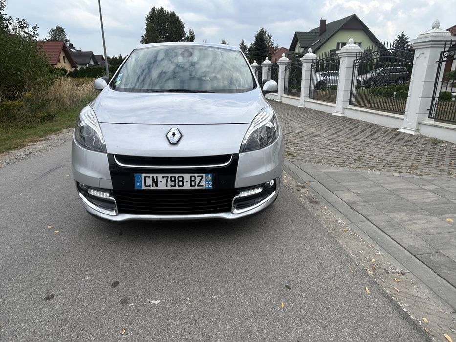 Scenic 2012r.  Automat