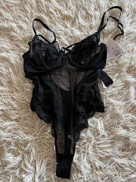 Чорне сексуальне боді