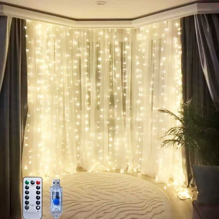 Гірлянда штора на вікно. Теплого кольору 3на3 метри. 300 ламп. Є пульт