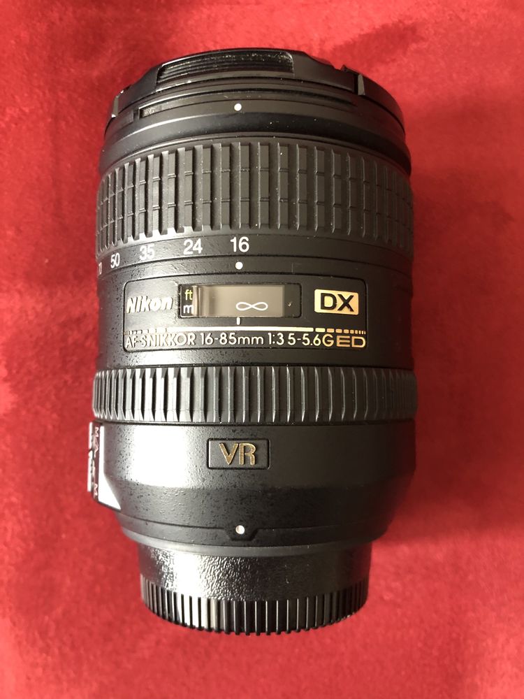 Nikon Nikkor zoom 16-85