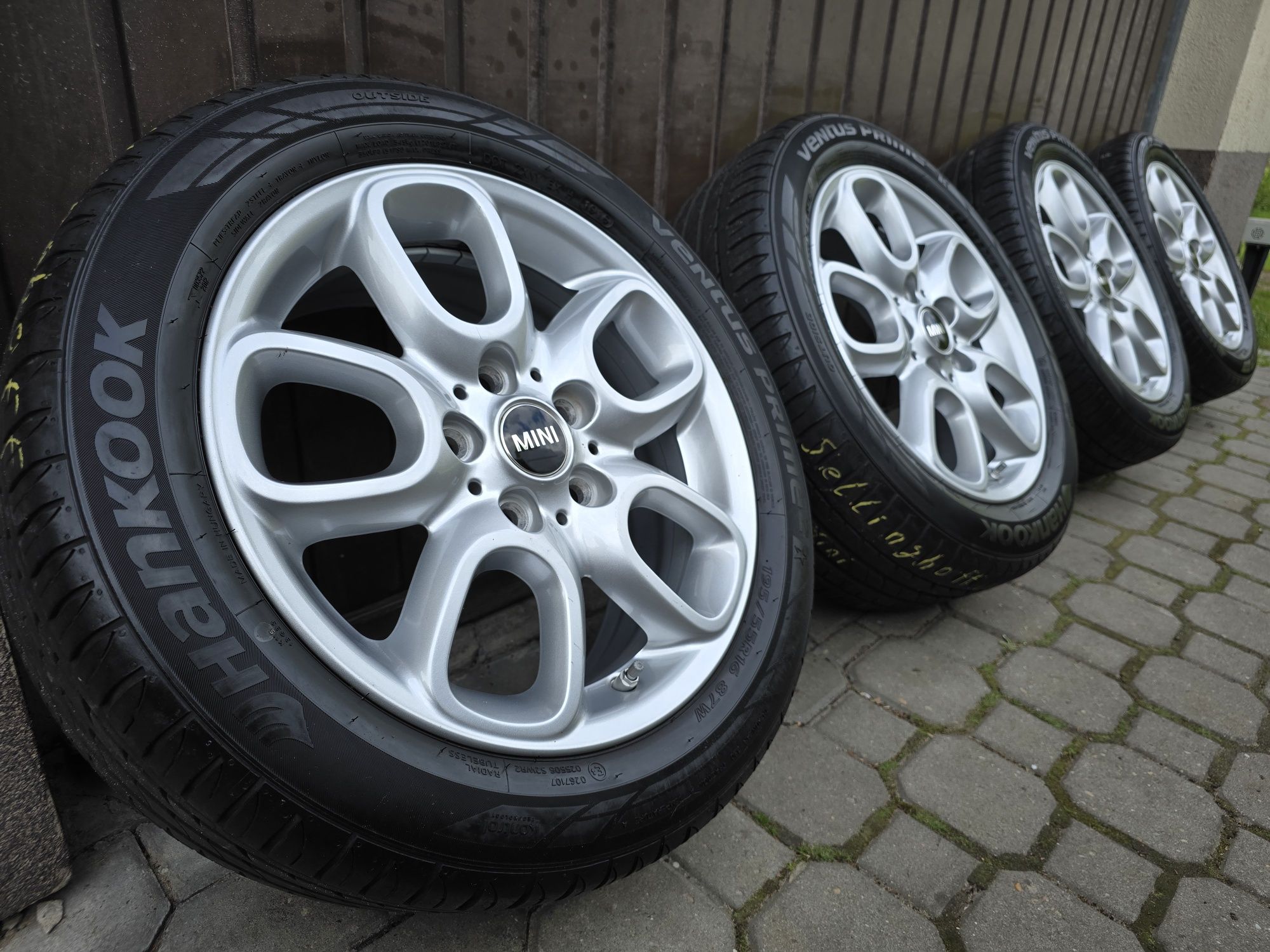 Felgi z oponami 195/55R16 Mini One 5x112 Cooper Clubman Convertible