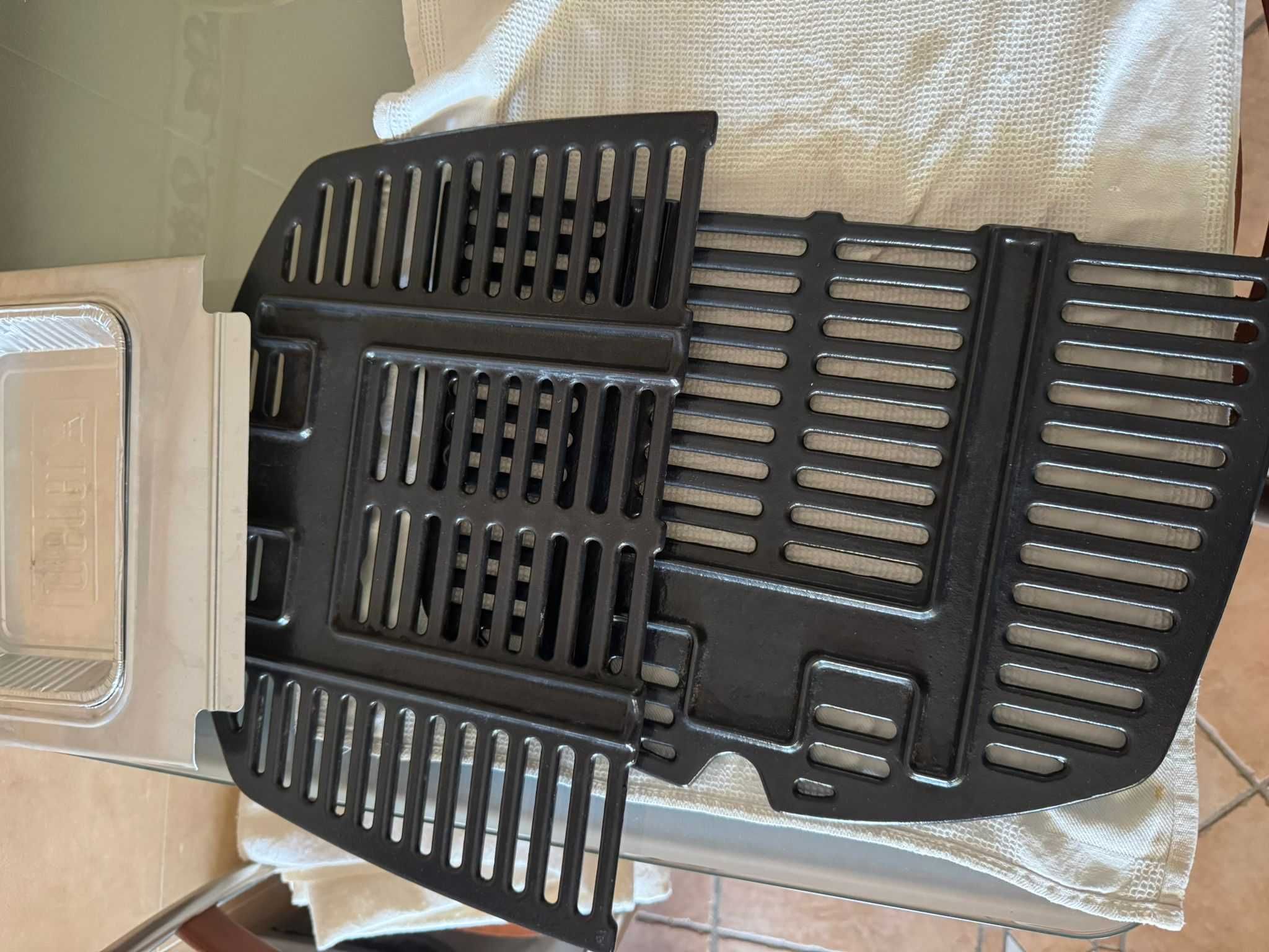 Barbecue a gás Weber Q 2000 (Inclui capa)