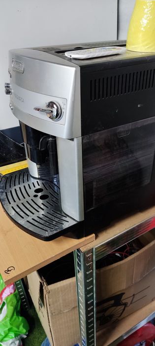 Ekspres do kawy automatyczny DeLonghi magnifica jak Saeco Philips