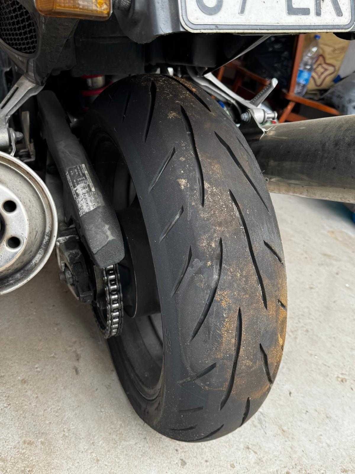 Honda CBR1100XX Peças