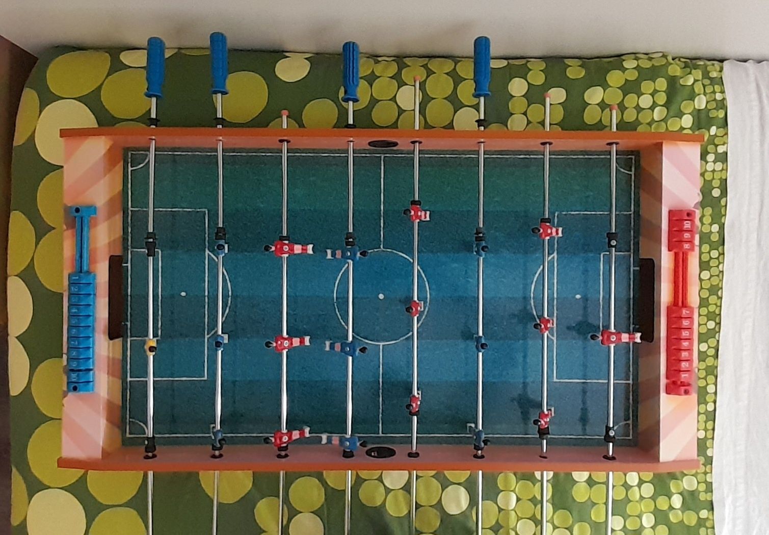 Mesa de matraquilhos criança