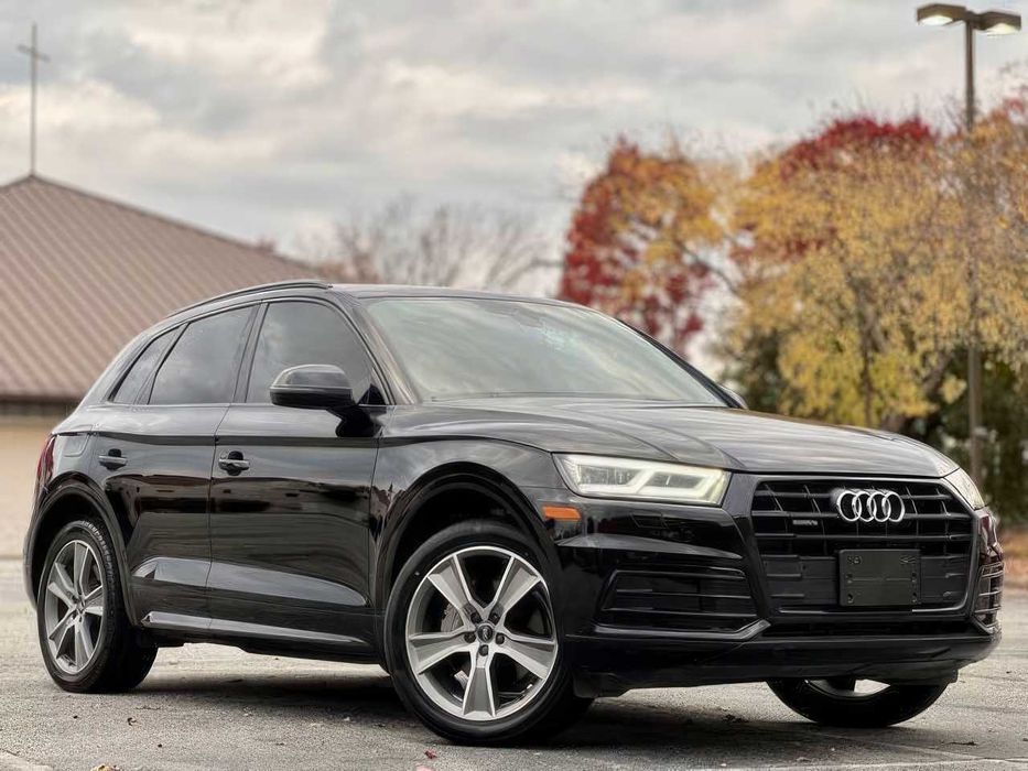 Audi Q5      2019