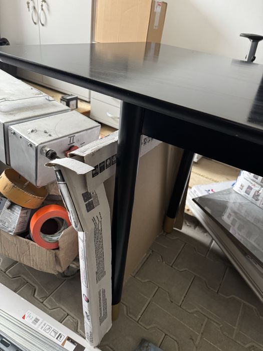 Stół do kuchni rozkladany czarny