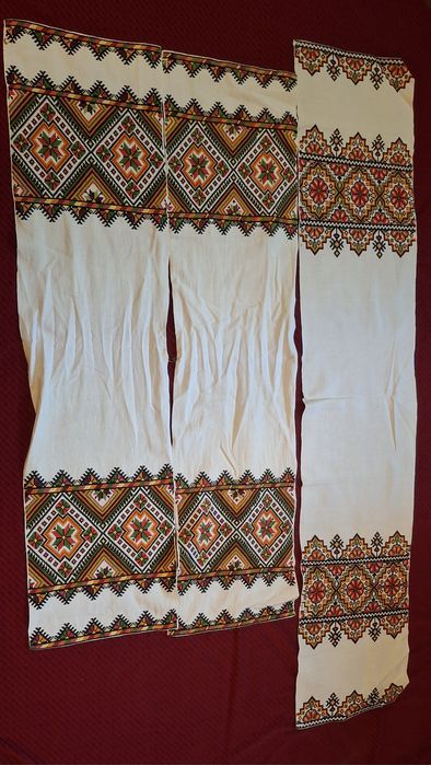 Вишивані рушники стародавні