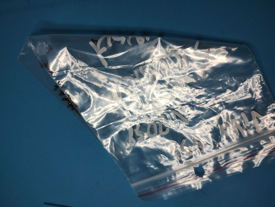 komplet Śrubek 19 szt. Vivo Y53s V2058  – Oryginalna, z Demontażu