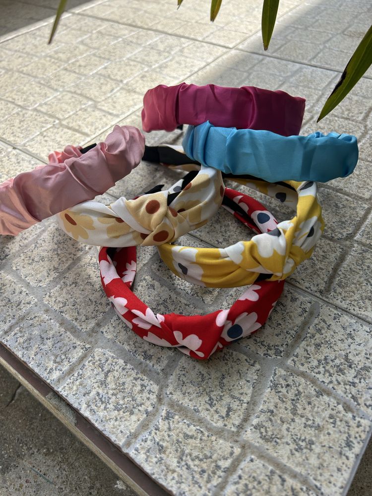 Vendo lote chapeus bandoletes e espositor