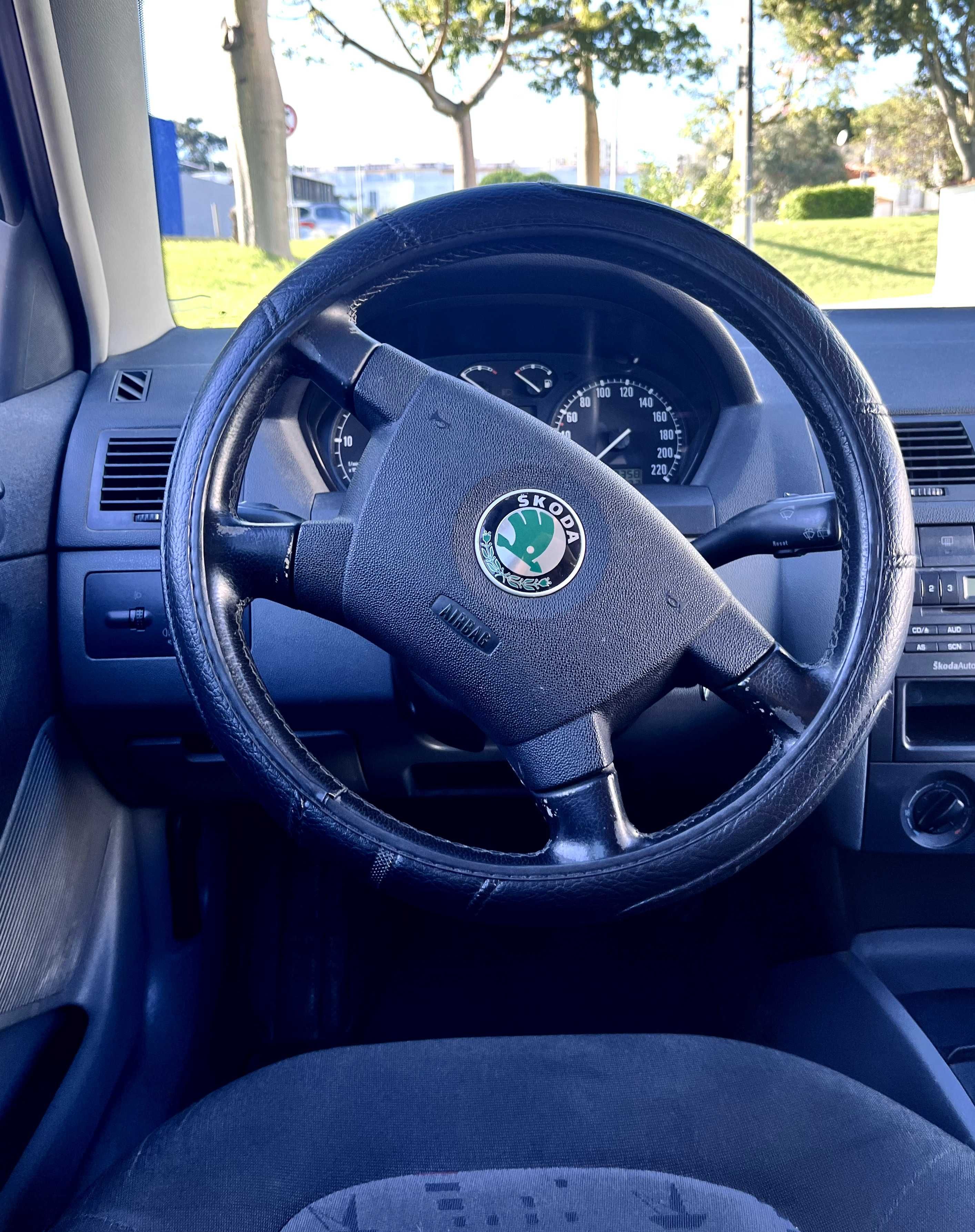 Skoda Fabia 1.4 TDI. Muito Económico. Pronto a Andar.