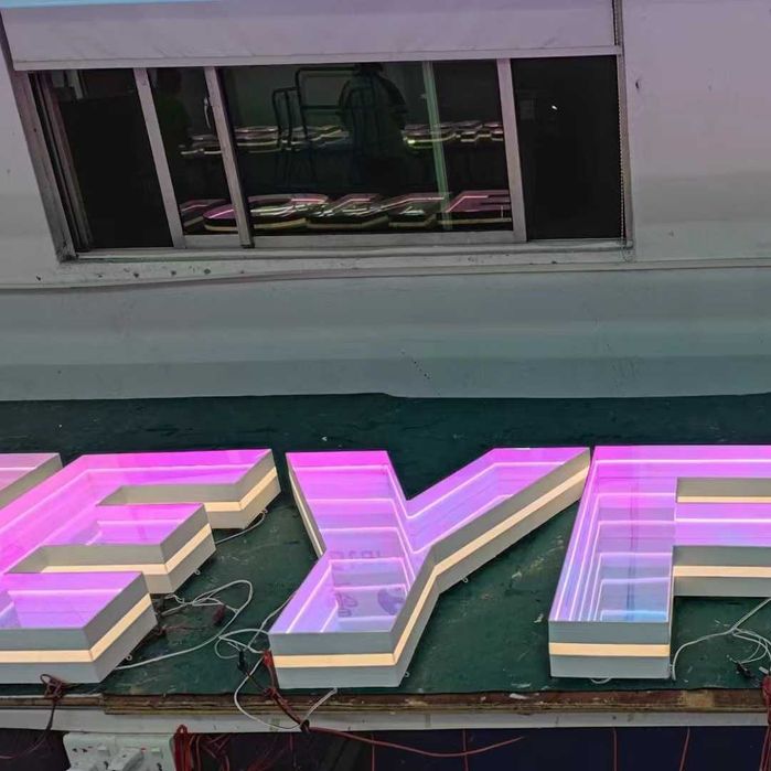 Letras Infinitas LED- Letreiros Luminosos com Efeito de Túnel Infinito