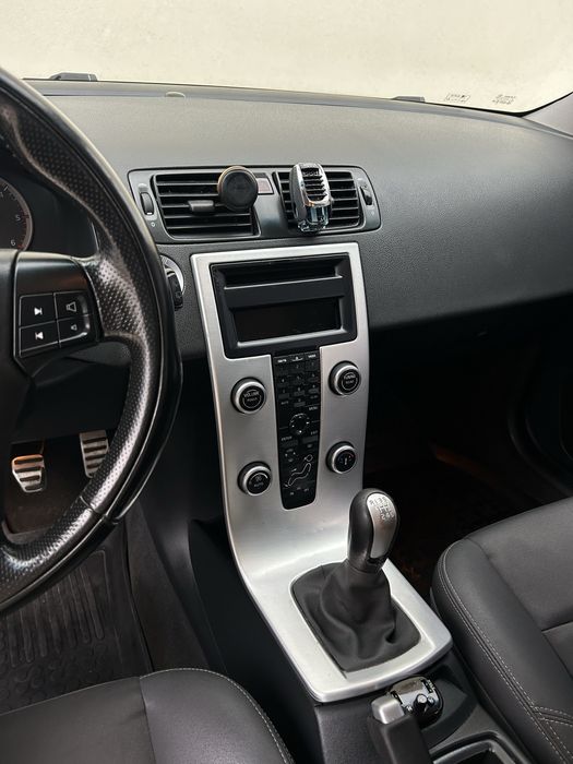 Volvo v50 (вольво в50) 2.0 2007