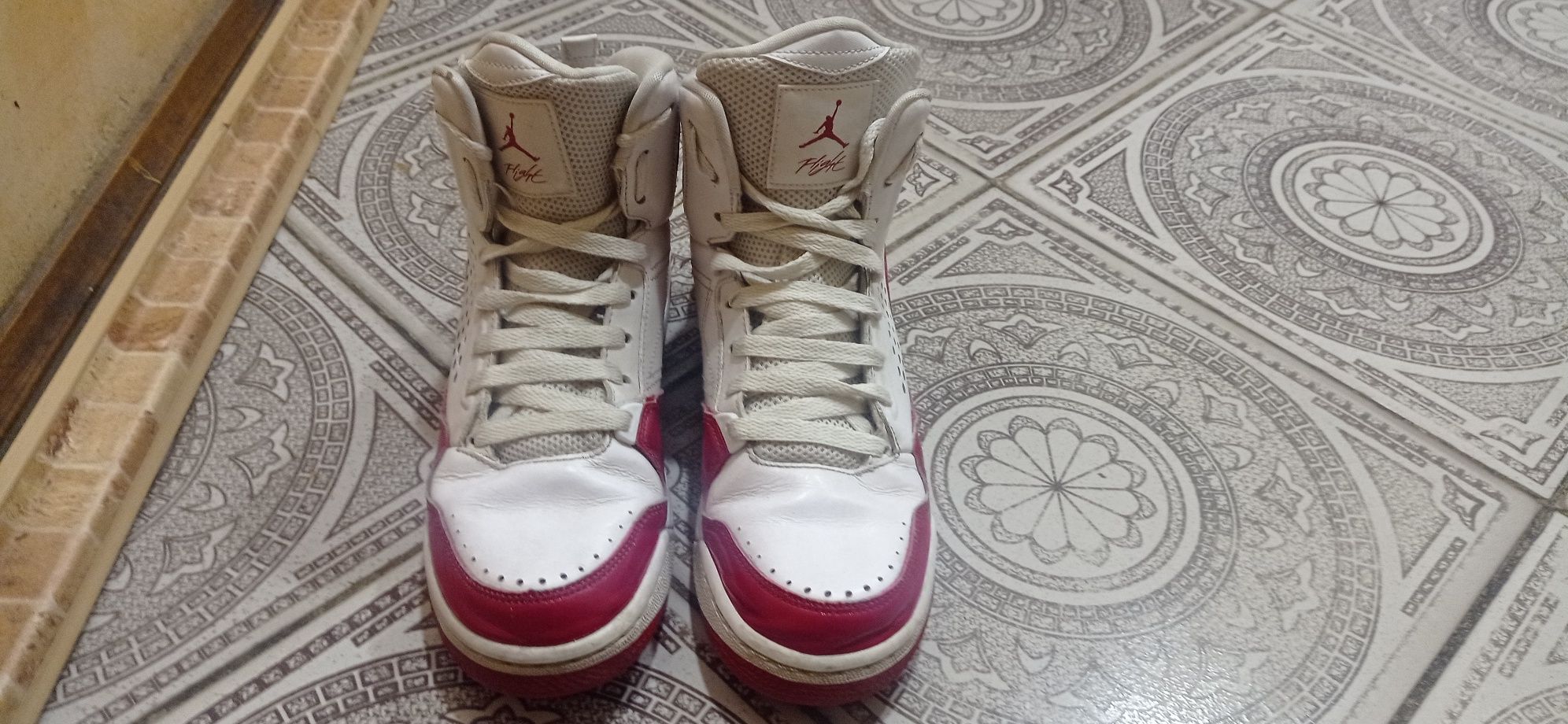 jordan sc-3, white/white-gym red