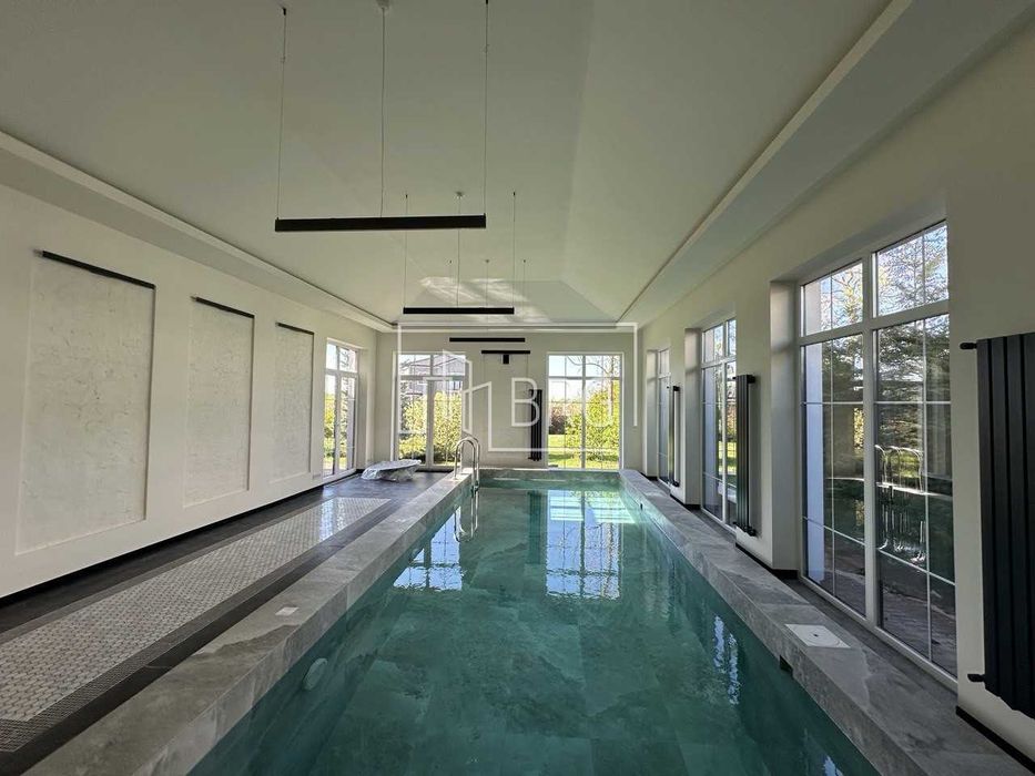 Продажа дома с бассейном и выходом на канал Днепра Дамба Козин без%