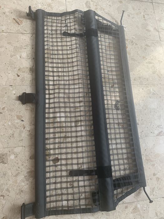 Bmw siatka do oddzielenia samochodu