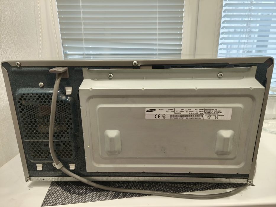 Мікрохвильова піч Samsung