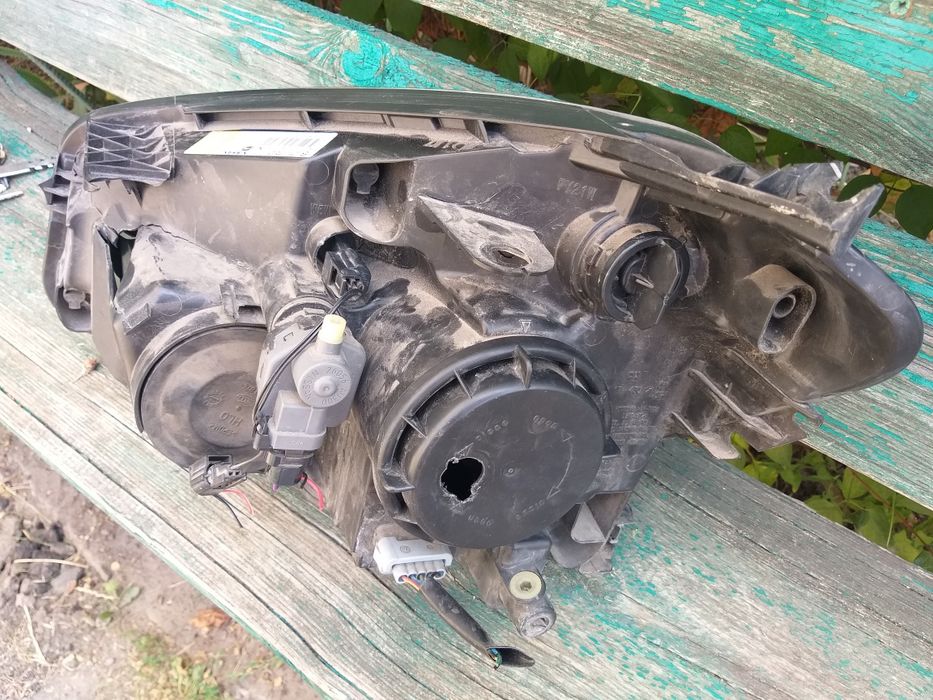 Фара Нісан Кашкай оригінал