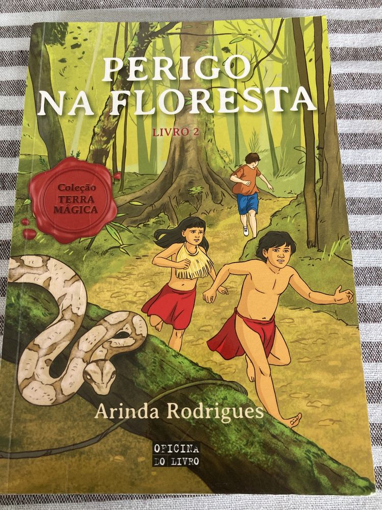 Livro Perigo na Floresta 2