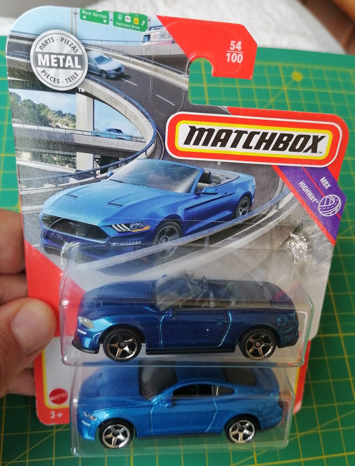 Matchbox 1:64 модельки Ford Mustang лот 2 шт.