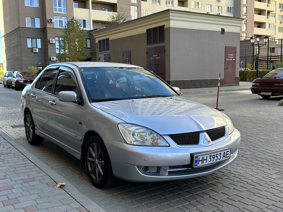 Продам Mitsubishi Lanser 9 1.6 автомат