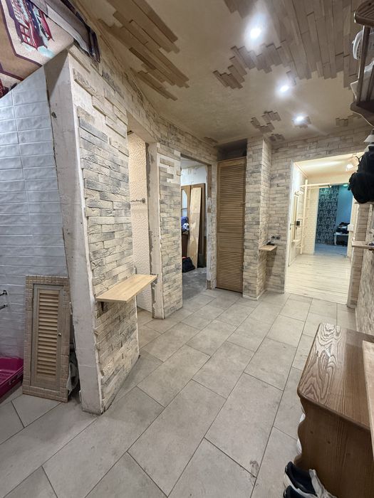 Продам велику 3х кімн пр Науки Гагаріна парк