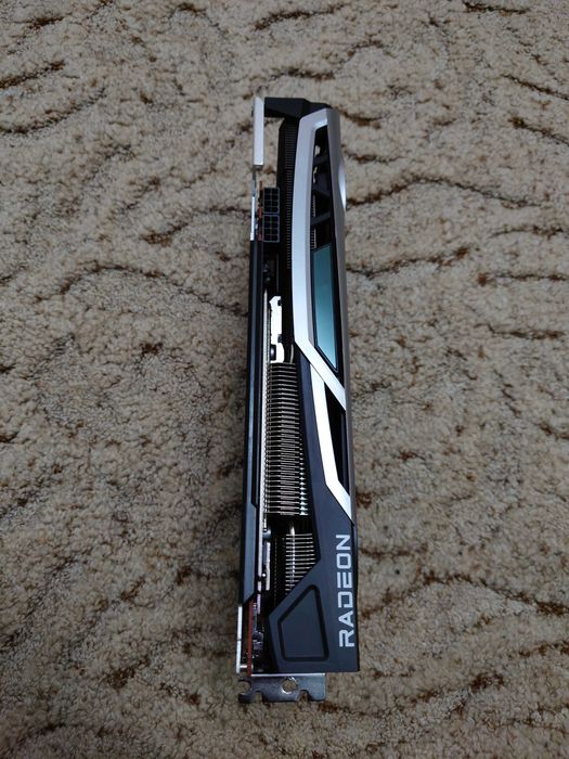 Sapphire NITRO+ RX6800 16GB