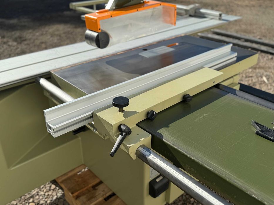 Piła formatowa pilarka do drewna SCM SI 16 W