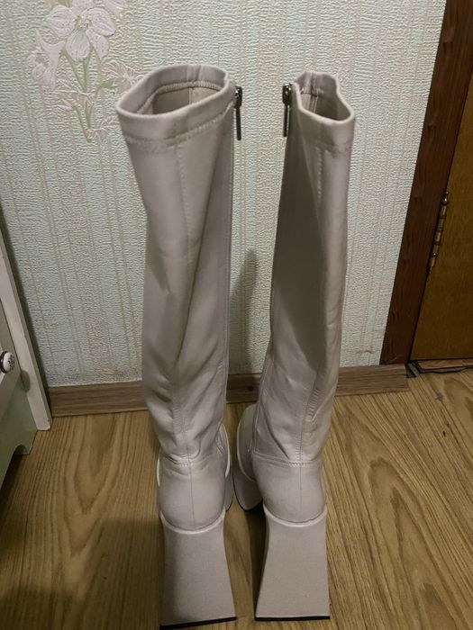 Стильные сапоги ,женские ,39 размер