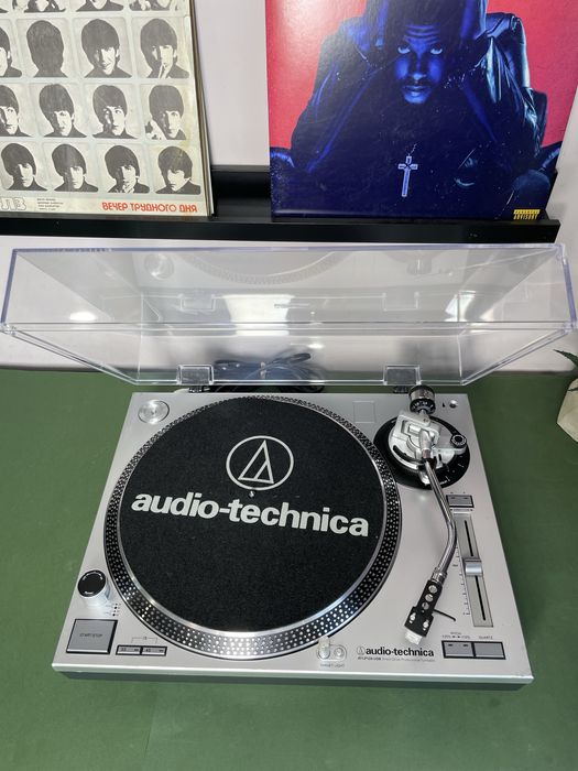 Програвач вінілу, виниловый проигрыватель Audio-Technica AT-LP120