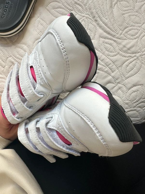 Sneakersy dziecięce Fila Orbit 33
