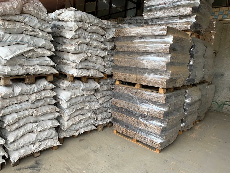 Продам топливні брикети НЕСТРО , RUF РУФ , PINI KAY Пини Кей ,