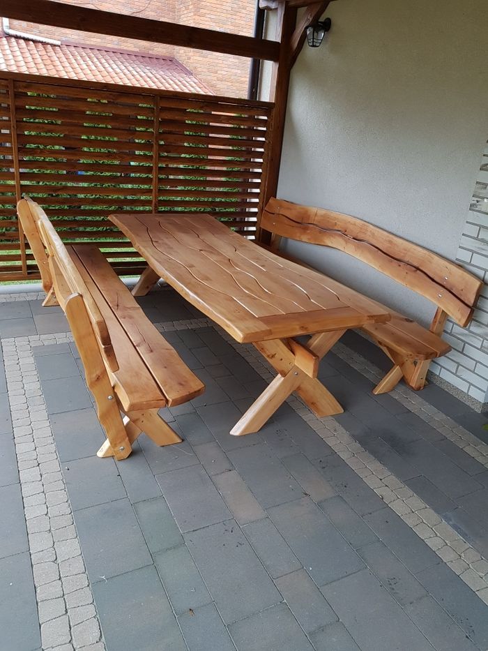 Stół, ławka, natura