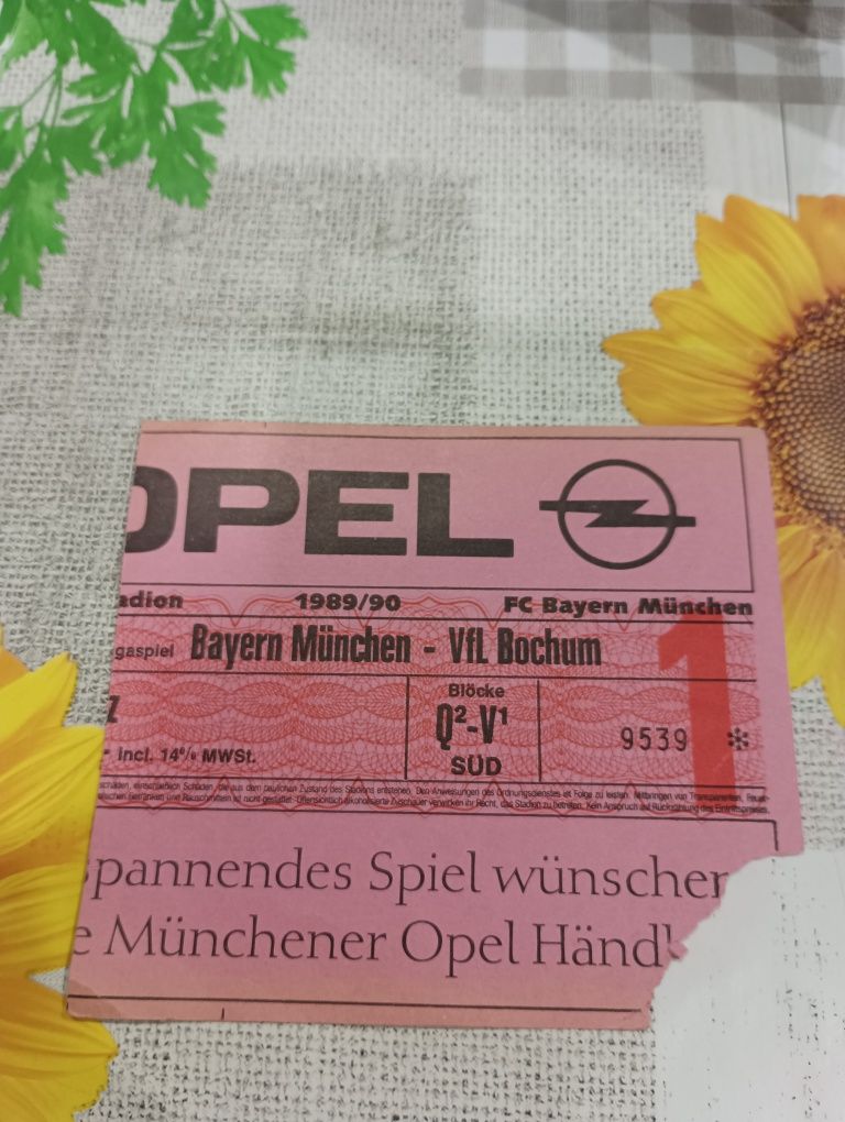 1 bilhete de futebol do Bayern Munique (Munchen) para colecionadores