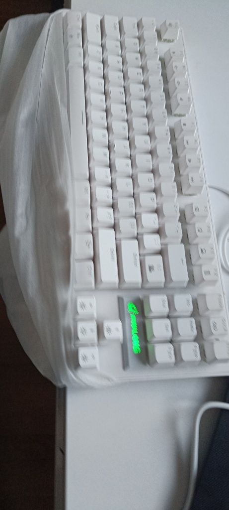Klawiatura mechaniczna podświetlena biala