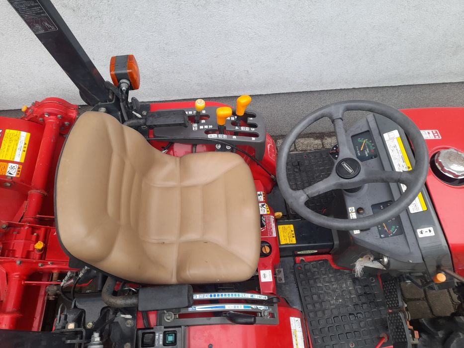 Traktorek z glebogryzarką yanmar ładowacz kubota John deere