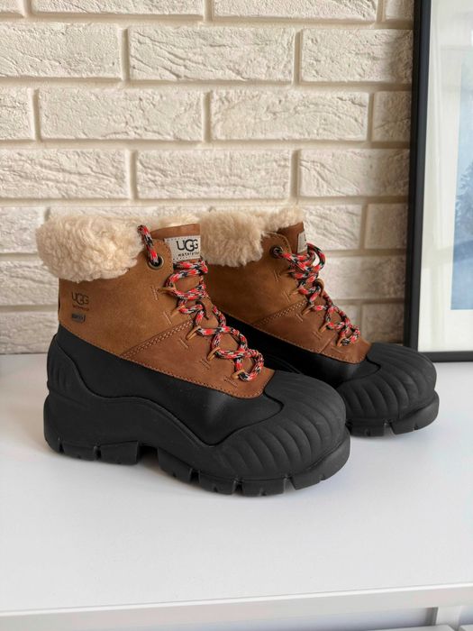 Нові жіночі чоботи Уггі - Ugg Adiroam Hiker оригінальні