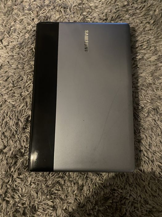 laptop samsung 17”