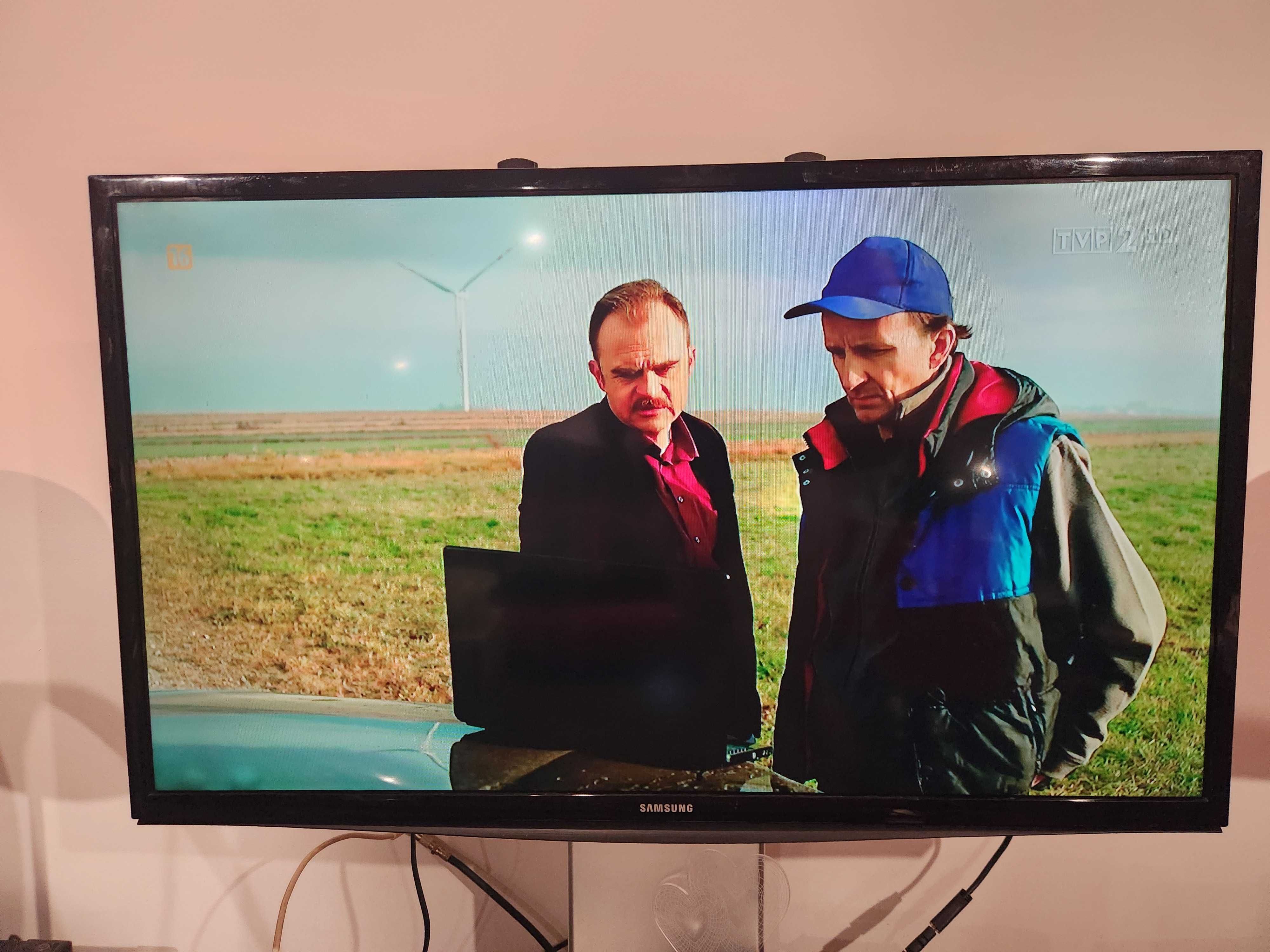 PŁASKI TELEWIZOR SAMUSNG 32 cale UE32H4000 + dekoder DVB-T2 zestaw!