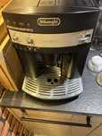 Rezerwacja do 13 czerwca Ekspres ciśnieniowy DeLonghi Magnifica