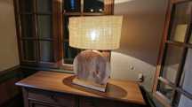 Lampa stołowa – orzech włoski 60 cm, abażur juta elipsa 40 cm