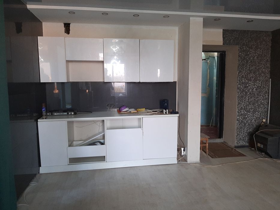 Кухня белого цвета Кухонный гарнитур 2.2м. мебель для кухни