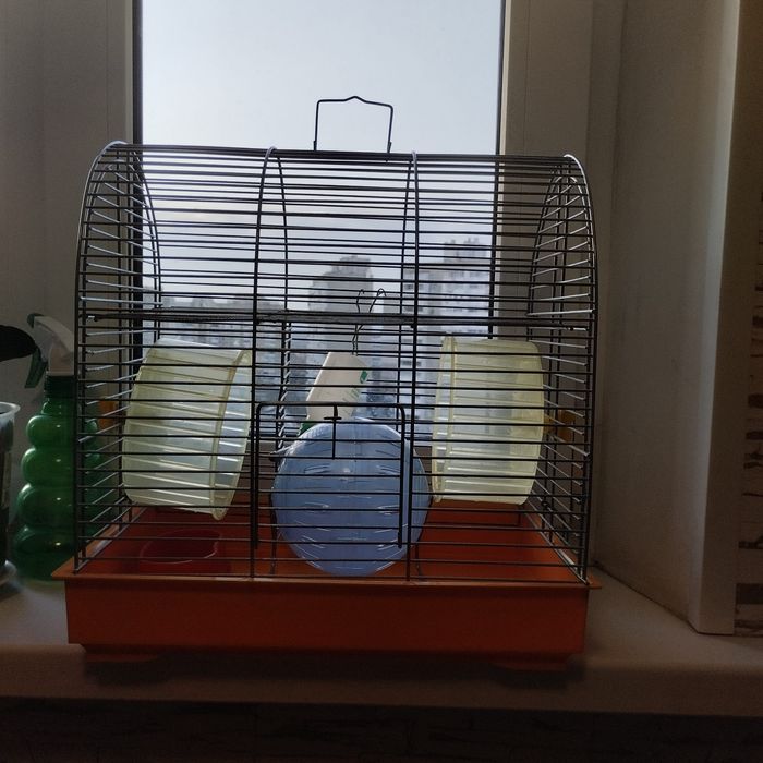 Продам клетку для хомяка!!!