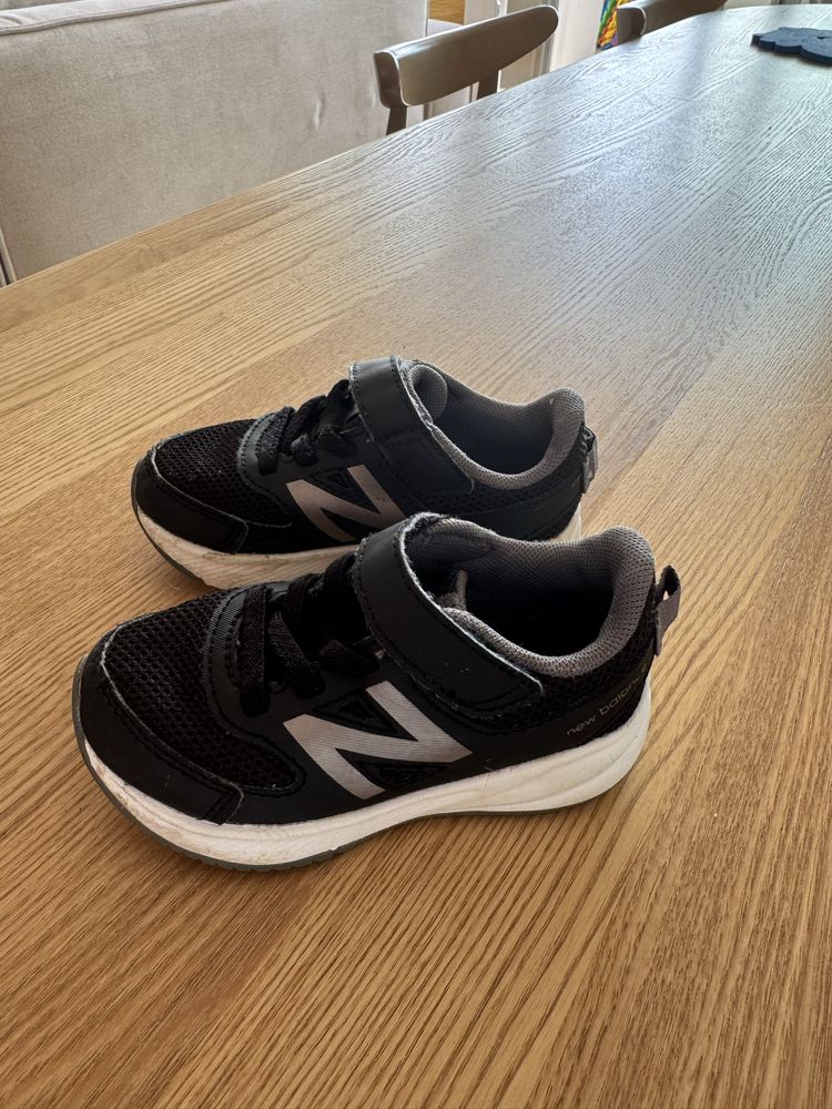 Buty new balance 24