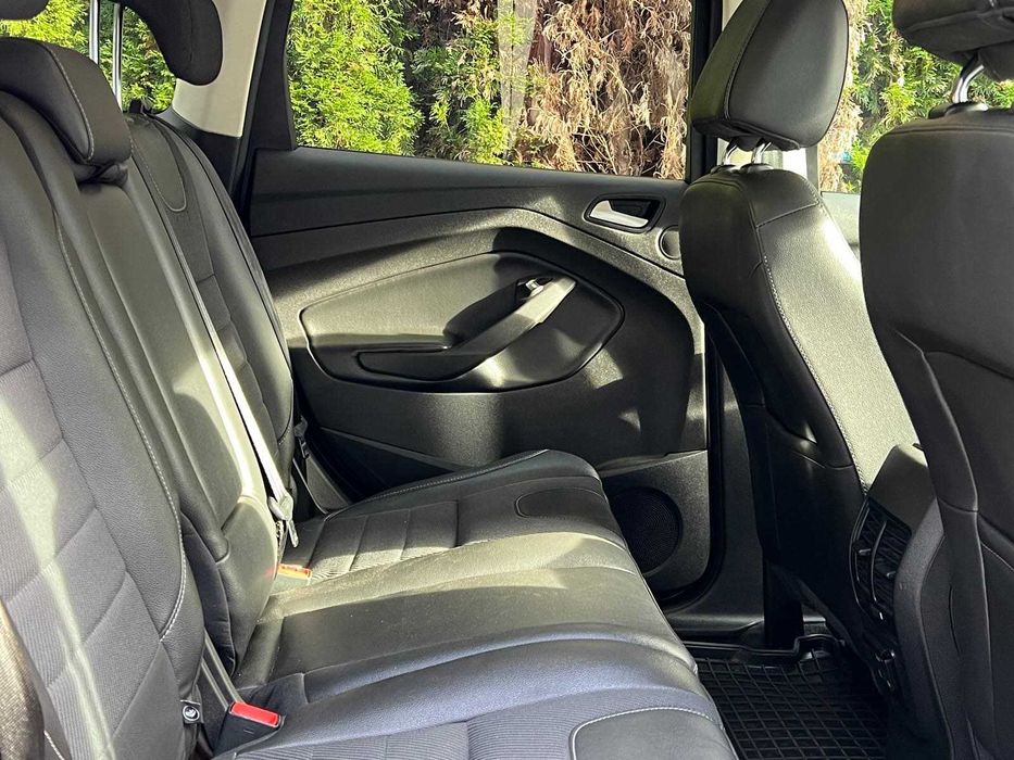 Продам Ford Escape