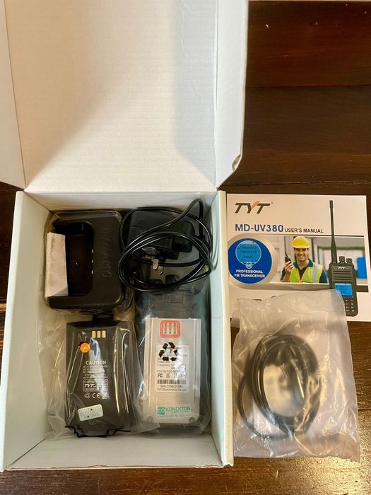 Рація TYT DMR MD-UV380